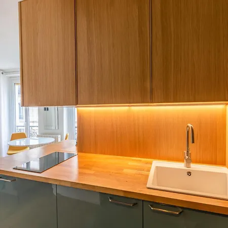 D'architecte @ Pere Lachaise Apartment Paris