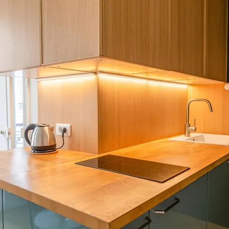 D'architecte @ Pere Lachaise Apartment Paris