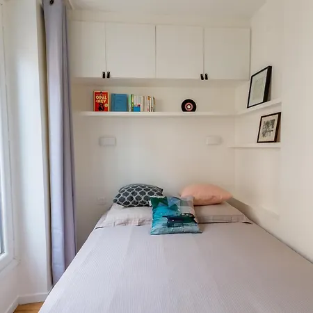 D'architecte @ Pere Lachaise Apartment *