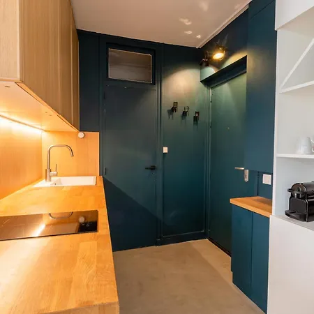 D'architecte @ Pere Lachaise Apartment Paris